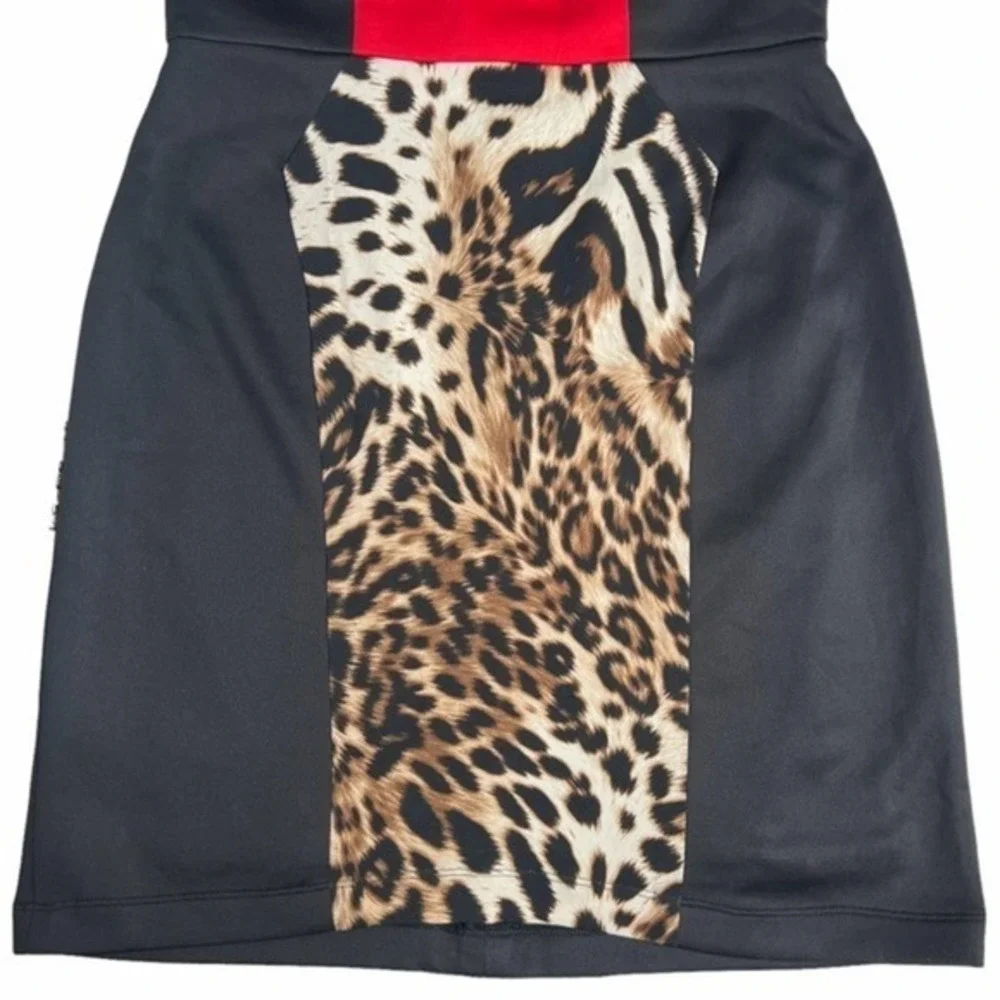 Studio One Leopard Print Splash of Red‎ Sleeveless Body Con Dress Size 12 - Picture 4 of 8